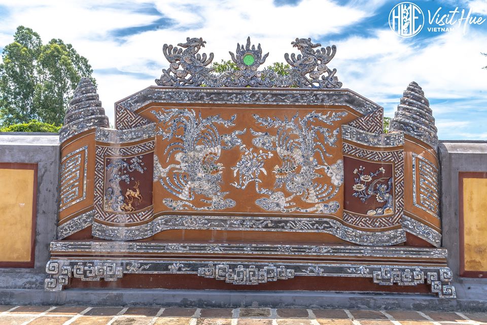 Tomb of Duc Duc (An Mausoleum)